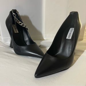 Steve Madden Leather Heels with Silver Diamonds Anklet